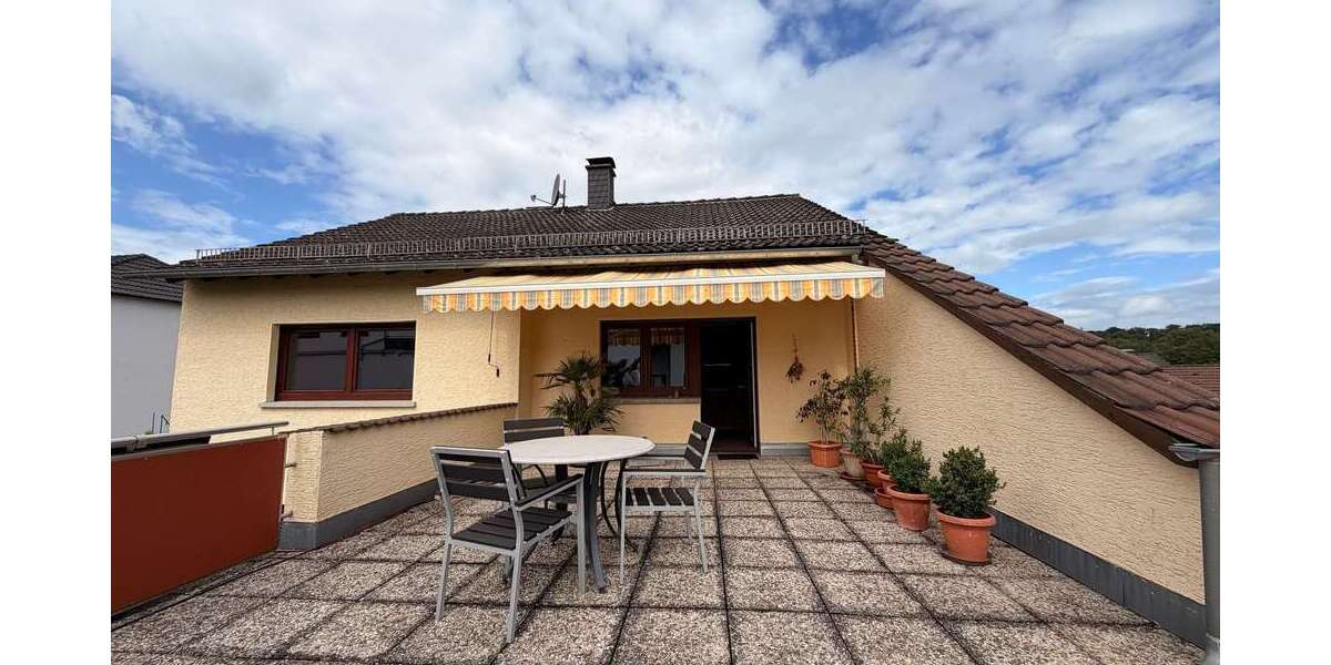 Etagenwohnung Rodenbach - 3 Zimmer, 89 m&sup2;, 1.100&euro; | Angebot:26888412