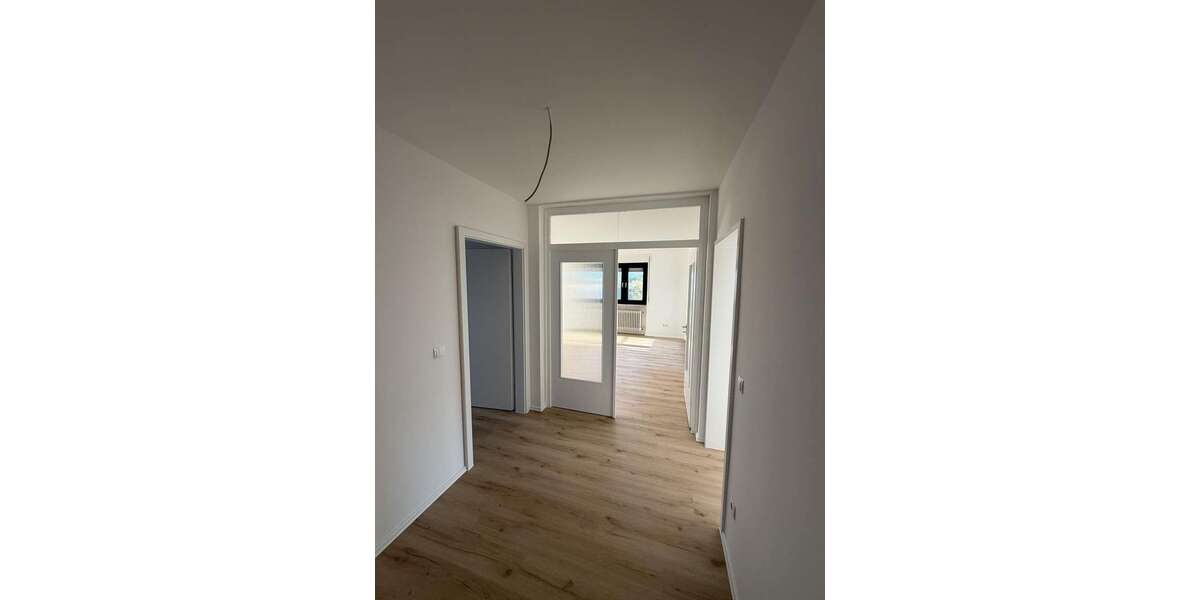 Etagenwohnung Hanau - 3 Zimmer, 76 m&sup2;, 1.290&euro; | Angebot:27293674