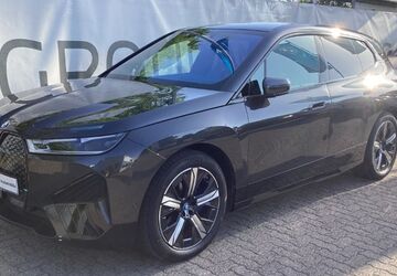 BMW iX 20.858 km 46.288 &euro; Hainburg 63512