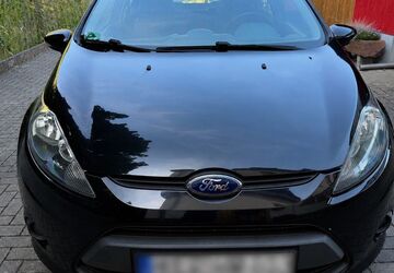 Ford Fiesta 215.600 km 2.500 &euro; Erlenbach am Main 63906