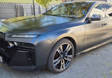 BMW i7 63.000 km 79.900 &euro; Hainburg 63512