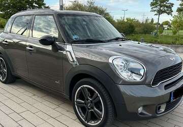 Mini Countryman S All4 179.500 km 6.600 &euro; Hanau, Brüder-Grimm-Stadt 63450