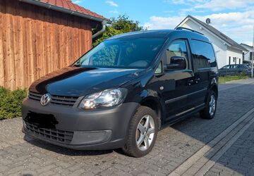 VW Caddy 182.000 km 8.599 &euro; Hainburg 63512