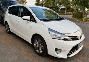 Toyota Verso 126.500 km 8.999 &euro; Rödermark 63322